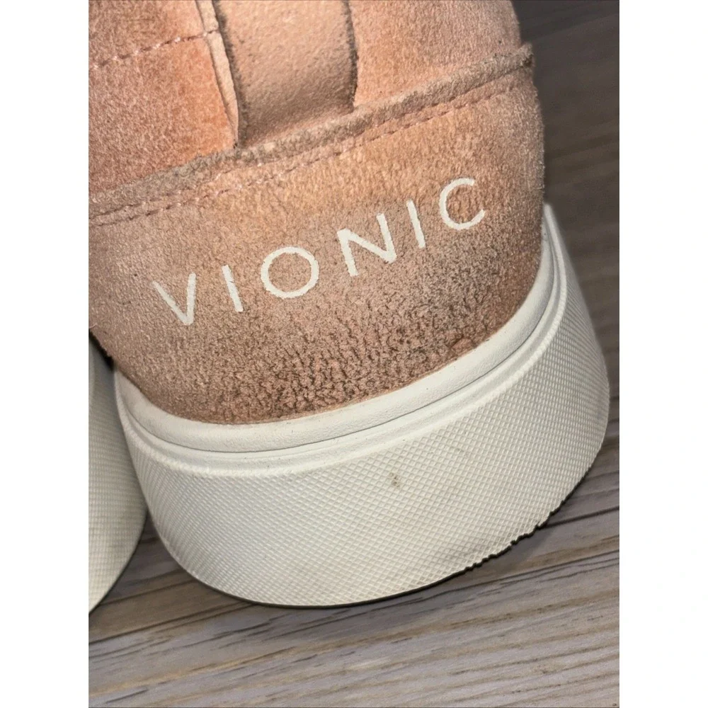 Women's 8 Vionic Kimmie Perf slip-on sneakers Pink Peach Suede Arch Support